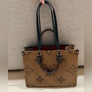 Authentic LOUIS VUITTON OnTheGo MM